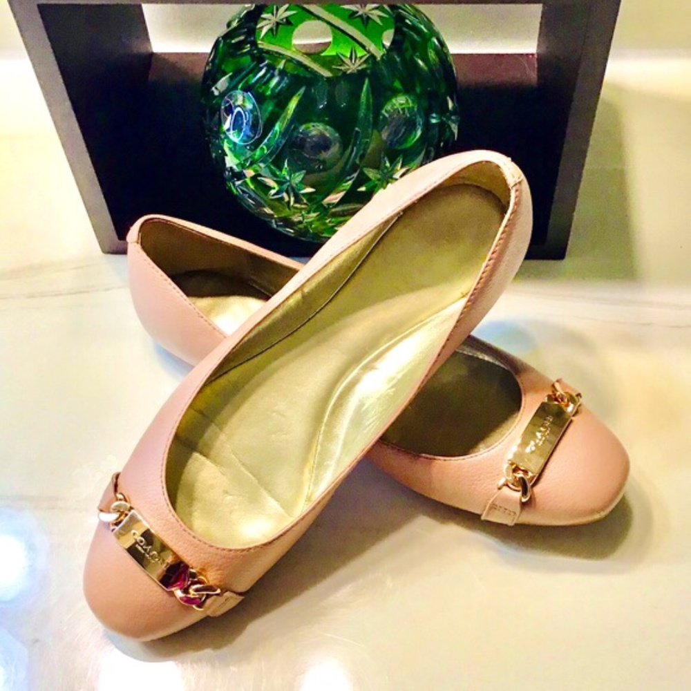 Coach authentic Bianca ballerina shoes in great condition